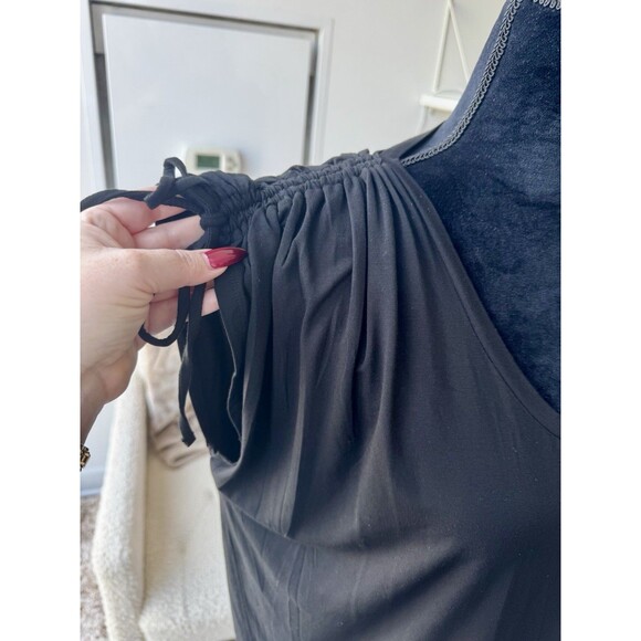 Express Black Tie Shoulder Scoop Neck Relaxed Fit Tank Size Medium NWT! - Picture 2 of 5